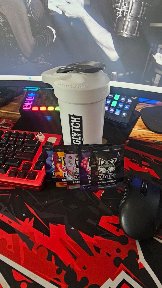 Got my #GLYTCH starter pack! 🤤🥰 Excited to try!