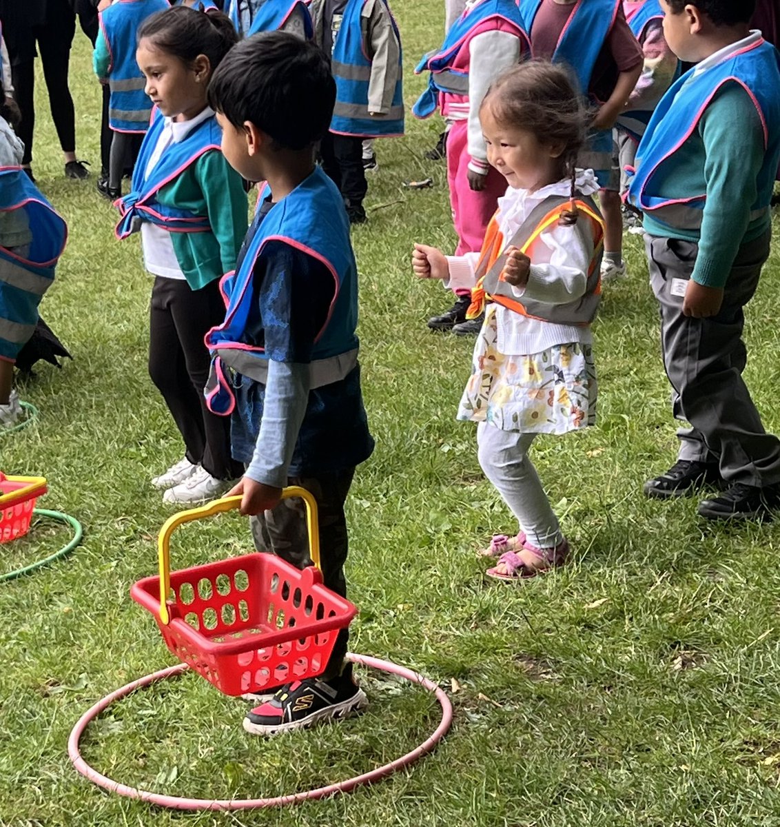 Miss Saboor (@saboorarktindal) on Twitter photo π₯ We had the perfect #TindalSportsDay2025 in <a href="/MoseleyParkPool/">Moseley Park & Pool</a> π₯
Thank you to our parents for joining us for a fantastic sports day followed by a picnic π§Ί <a href="/arktindal/">Ark Tindal</a> <a href="/TindalBunney/">Miss Bunney</a> <a href="/ArkSchoolsSport/">Ark Sport</a> #TeamTindal #eyfs #eyshare π₯ We had the perfect #TindalSportsDay2025 in <a href="/MoseleyParkPool/">Moseley Park & Pool</a> π₯
Thank you to our parents for joining us for a fantastic sports day followed by a picnic π§Ί <a href="/arktindal/">Ark Tindal</a> <a href="/TindalBunney/">Miss Bunney</a> <a href="/ArkSchoolsSport/">Ark Sport</a> #TeamTindal #eyfs #eyshare