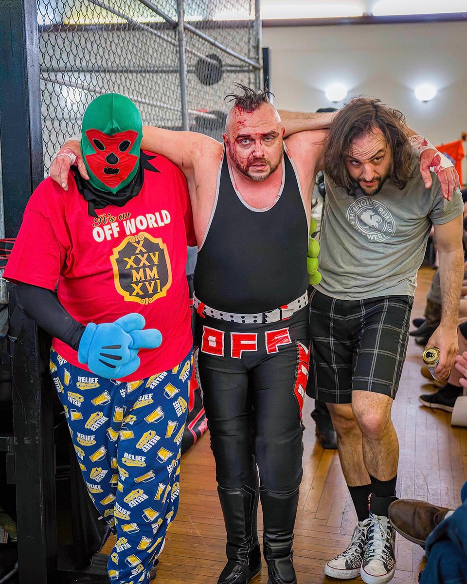 Steve Off (@ihatesteveoff) on Twitter photo The battle was lost, but the war rages on. 
#LightsOff The battle was lost, but the war rages on. 
#LightsOff