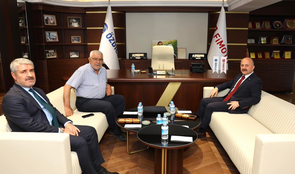 Besni Belediyesi (@besnibeltr) on Twitter photo #Adıyaman Valimiz Sayın <a href="/DrOsmanVarol/">Dr Osman Varol</a> ve Besni Belediye Başkanımız Sayın <a href="/AlkanResit02/">Reşit Alkan</a>, ilimizde hizmete yeni sunulan Toyota Plaza Bayisini ziyaret ederek iş insanı Mehmet Dicle’ye yeni işyerinin hayırlı olması temennisiyle bereketli kazançlar dilediler.
#BesniBelediyesi #Adıyaman Valimiz Sayın <a href="/DrOsmanVarol/">Dr Osman Varol</a> ve Besni Belediye Başkanımız Sayın <a href="/AlkanResit02/">Reşit Alkan</a>, ilimizde hizmete yeni sunulan Toyota Plaza Bayisini ziyaret ederek iş insanı Mehmet Dicle’ye yeni işyerinin hayırlı olması temennisiyle bereketli kazançlar dilediler.
#BesniBelediyesi