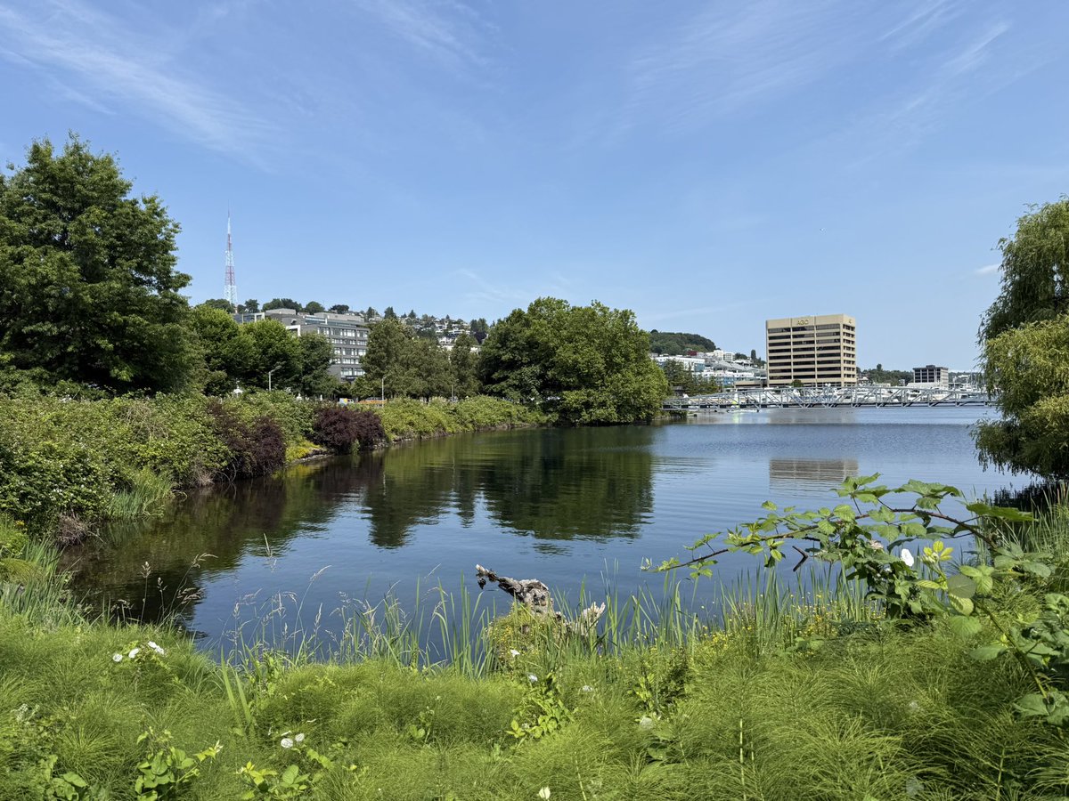 DrNicolasHart's tweet image. Visiting the Lake District, with a cameo visit to see the @FredHutch campus (because I am a nerd at heart). I like to see where some colleagues work and how care is delivered (including urban design, location, barriers/facilitators to access). Always something to learn #MASCC25.