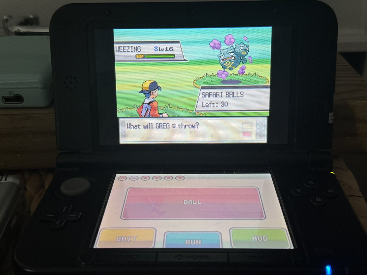 gregster022's tweet photo. Shiny Wheezing found after 25,500 encounters. Second shiny and fail of #SafariWeek #safariweek2025 . 0/2 so far https://t.co/VIHigCbxyK