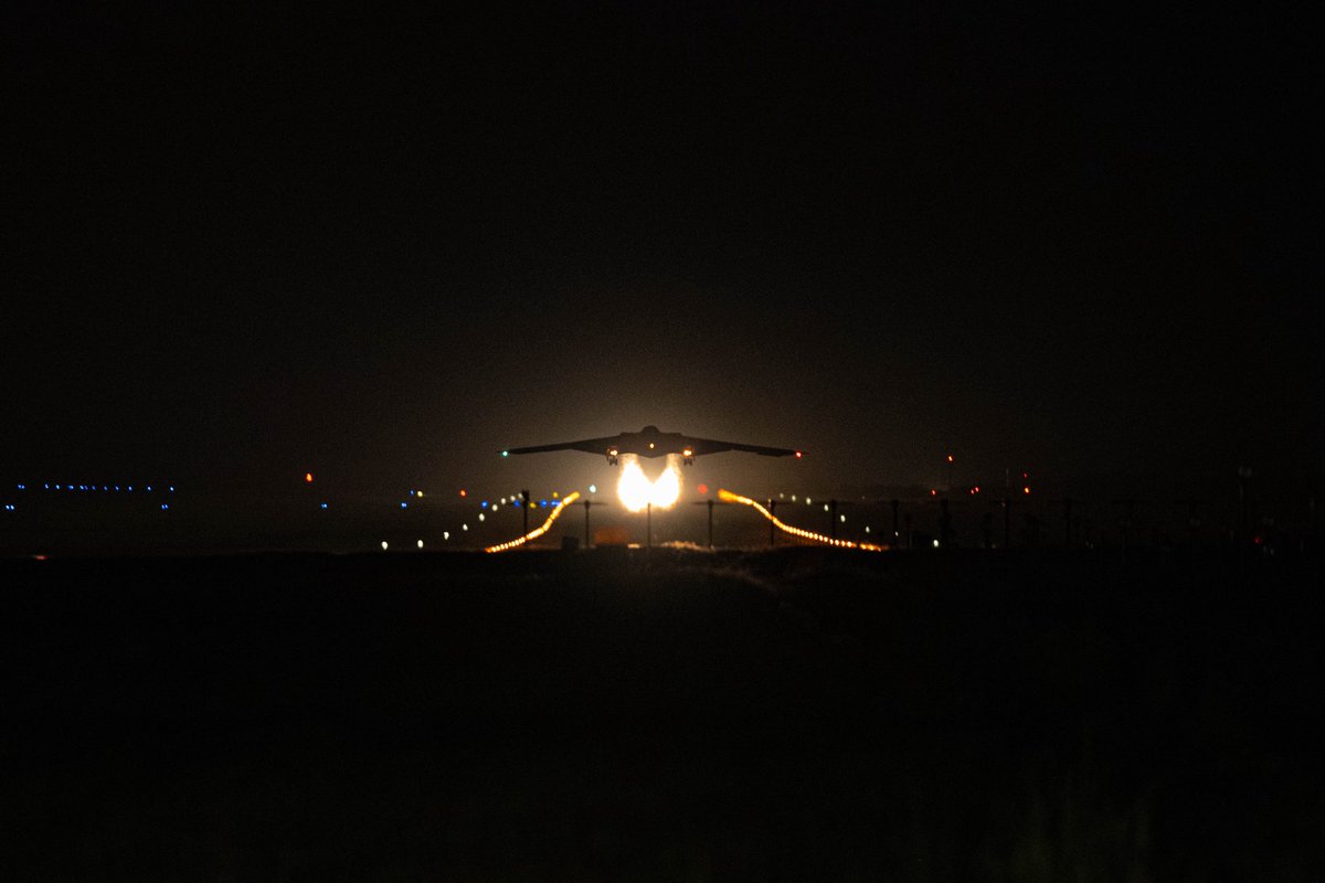 📸 Seven B-2A Spirit bombers prepare to depart Whiteman AFB, Missouri for Operation MIDNIGHT HAMMER to strike Iranian nuclear facilities. Callsigns BATT11-14 &amp; BATT21-23. 

Photos via 509th Bomb Wing.