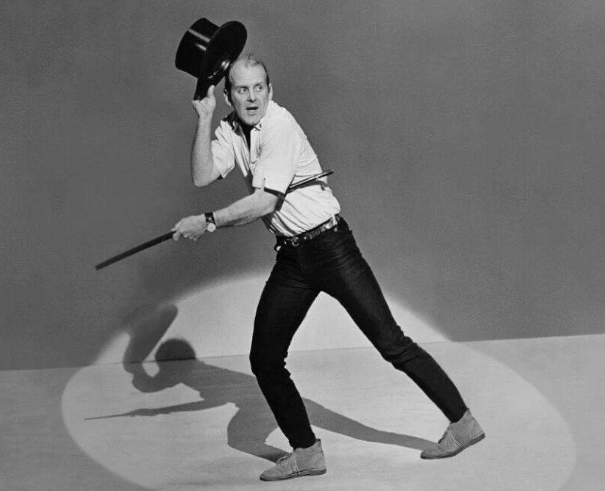 Remembering jazz dance legend Bob Fosse on his birthday. From 'Chicago' to 'All That Jazz' his contributions have shaped dance in theatre, film and TV. 🕺🎞️ 🎭  EdSullivan.lnk.to/BobFosseBirthd…