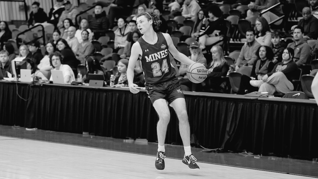minesmbb's tweet image. Monochrome Monday 📸

#HelluvaEngineer