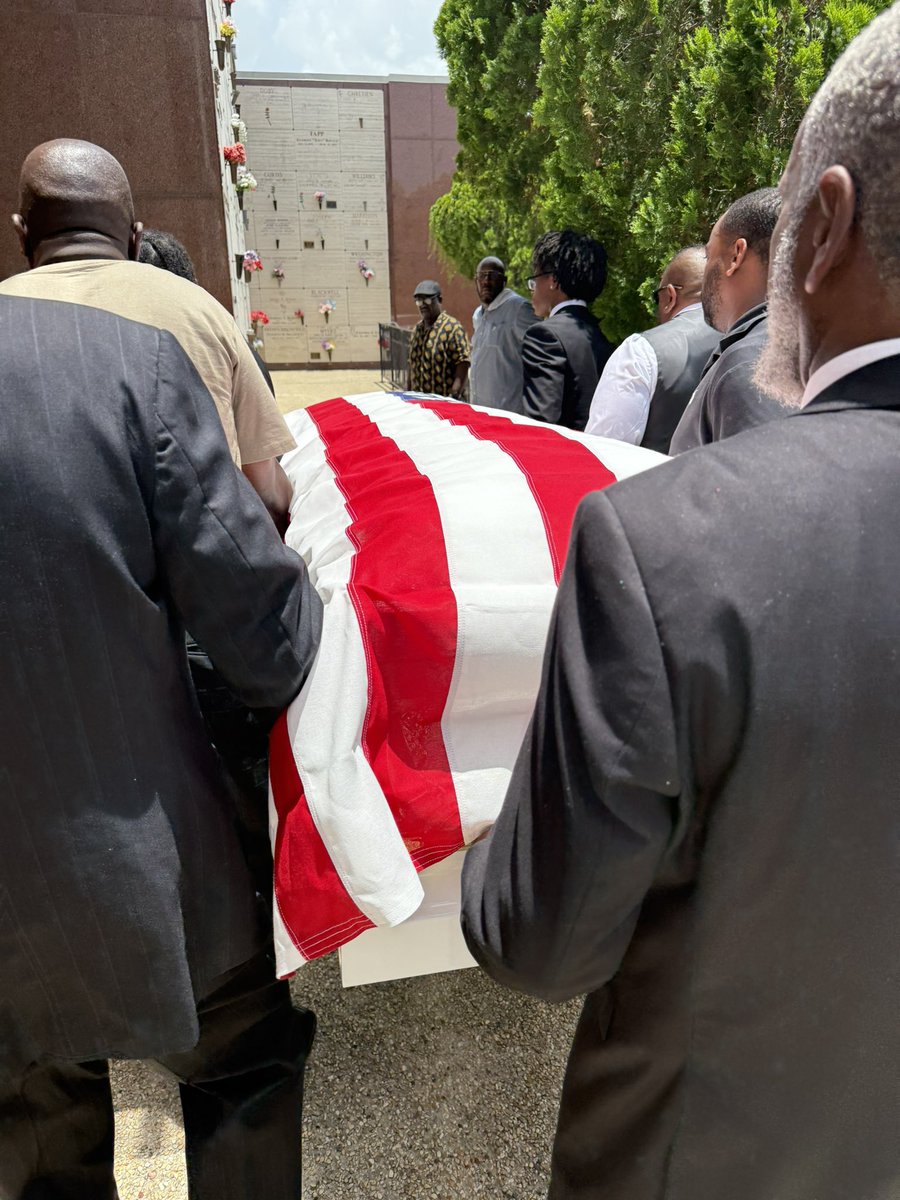 tyjeeeee's tweet image. seeing the casket close on yo fav person changes you . people don’t know how it’s been , one minute you sad , one minute you happy &amp;amp; it’s just a crazy mix of emotions . with it being a month since you been gone it ain’t been easy.. 5/23💜☹️