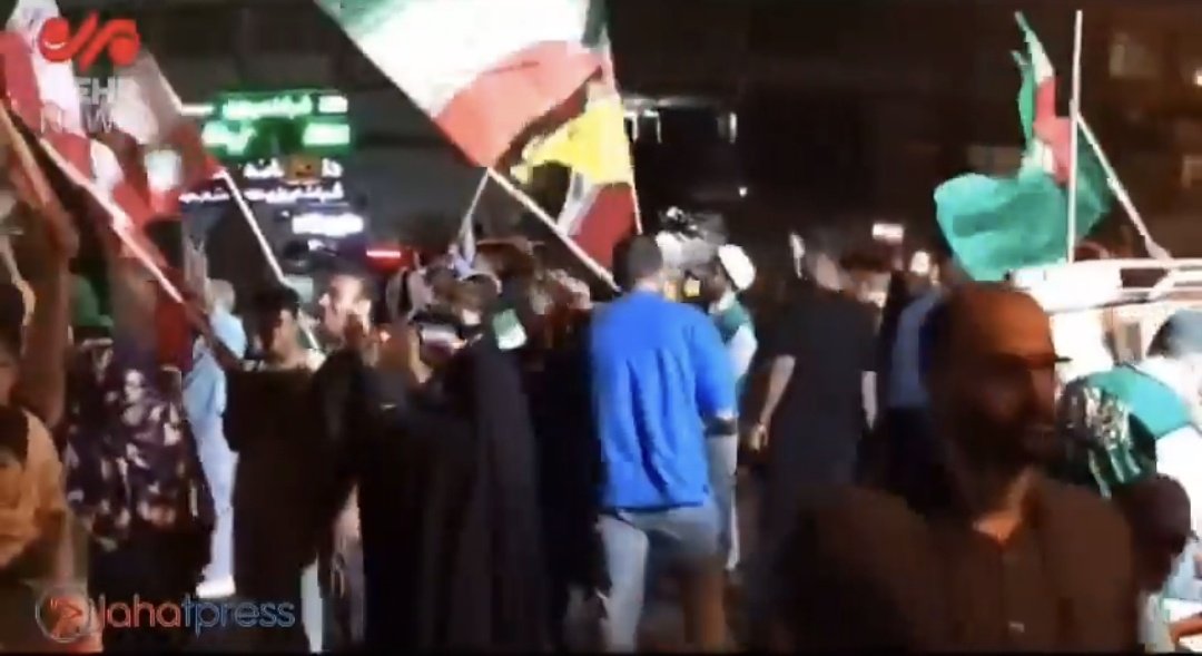 عرزشیا ریختن بیرون شادی کردن، آخرین باری که شادی کردن بعد 7 اکتبر بود که هنوز دارن حلواشو میخورن.