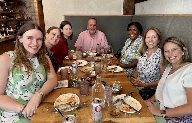 ASRM_org's tweet image. Farewell lunch for Barb Collura as she concludes her time as CEO of RESOLVE! Barb is, and will continue to be, a fierce advocate for IVF and a dear friend of ASRM. 🧡