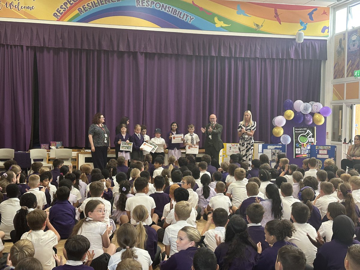 To top the day off, we celebrated the successes of the day with our Science Award Assembly where our judges handed out the trophies. 

#WeAreGAT #TeamNHA #PrimaryScience #STEM