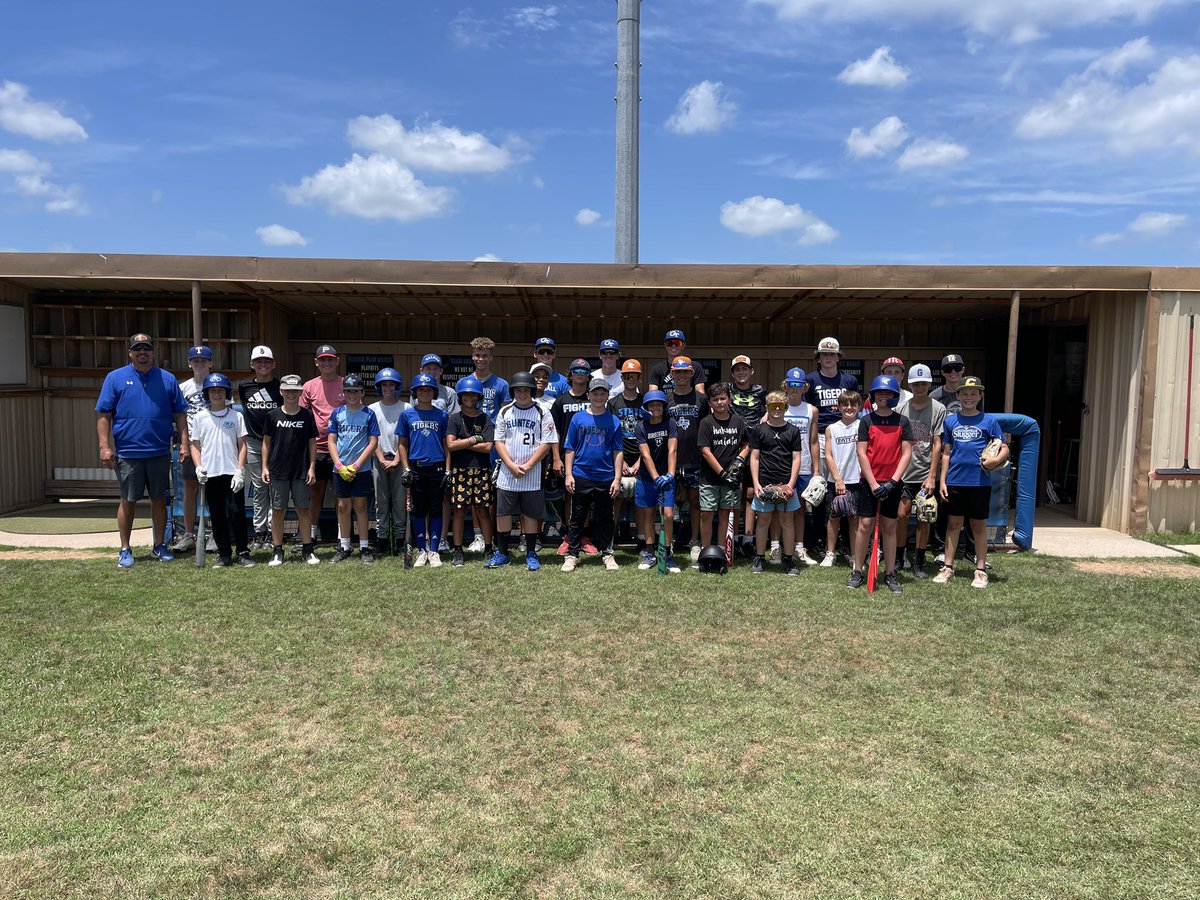 Gunter Baseball (@gunterbaseball) on Twitter photo Day 1 grades 6-9.  I like what I see!! Day 1 grades 6-9.  I like what I see!!