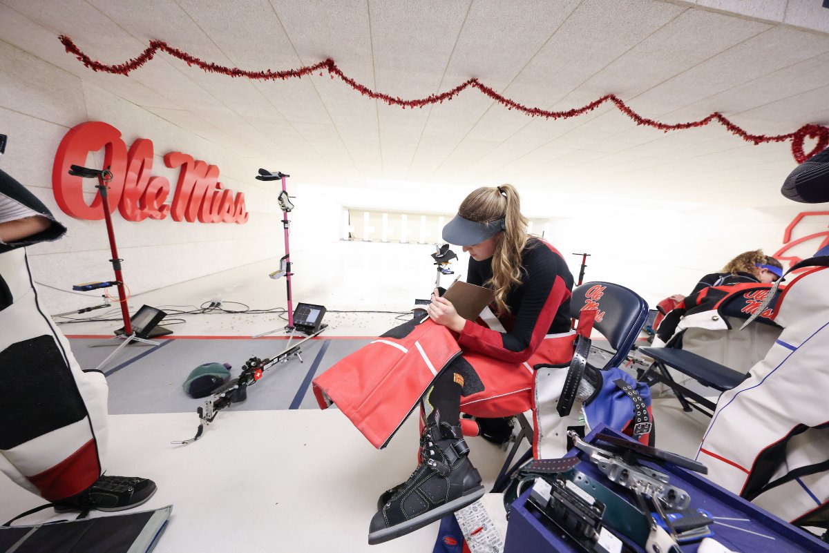 OleMissRifle's tweet image. Put the STUDENT in student-athlete this year 📚
A national-best 12 Rebels were named members of the 2024-25 CRCA Scholastic All-American team!
