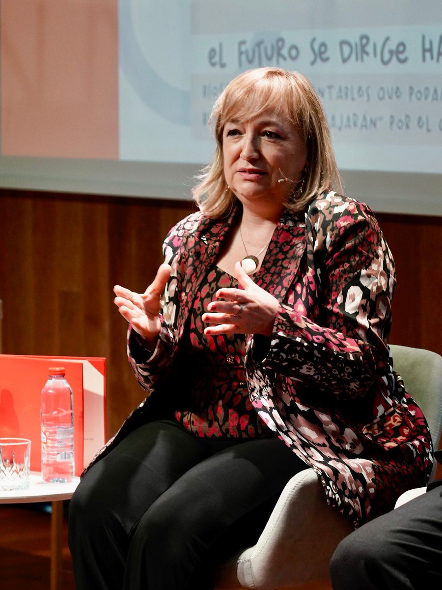 <a href="/HelenaArlequino/">Helena González-Burón</a> <a href="/MANArqueologico/">Museo Arqueológico Nacional</a> <a href="/joseasacristan/">José Antonio Sacristán</a> <a href="/Sla27para/">Laura M. Lechuga Gom</a> <a href="/icn2nano/">Catalan Institute of Nanoscience & Nanotechnology</a> <a href="/CSIC/">CSIC</a> <a href="/CIBERBBNYSF/">CIBER-BBN-YSF Biomat</a> <a href="/SaludISCIII/">Instituto de Salud Carlos III (ISCIII)</a> <a href="/NanoB2A_group/">NanoB2A group</a> <a href="/idibgi/">IDIBGI Institut d'Investigació Biomèdica de Girona</a> <a href="/DCOBN/">CIBEROBN</a> <a href="/htrueta/">Hospital Trueta</a> <a href="/EvaOrtegaPaino/">Eva Ortega-Paíno</a> "Los investigadores hacemos #ciencia. Hay una parte de transferencia de tecnología necesaria para hacer llegar esta ciencia de gran nivel a la sociedad", destaca Laura Lechuga (<a href="/Sla27para/">Laura M. Lechuga Gom</a>) en el coloquio de los #PremiosFLilly.