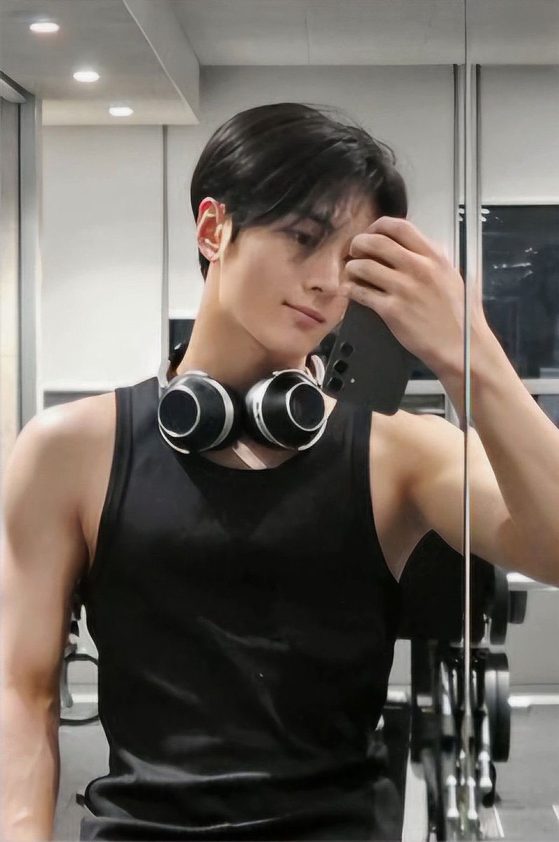 lagi sange banget gaada yg mau nemenin jay?