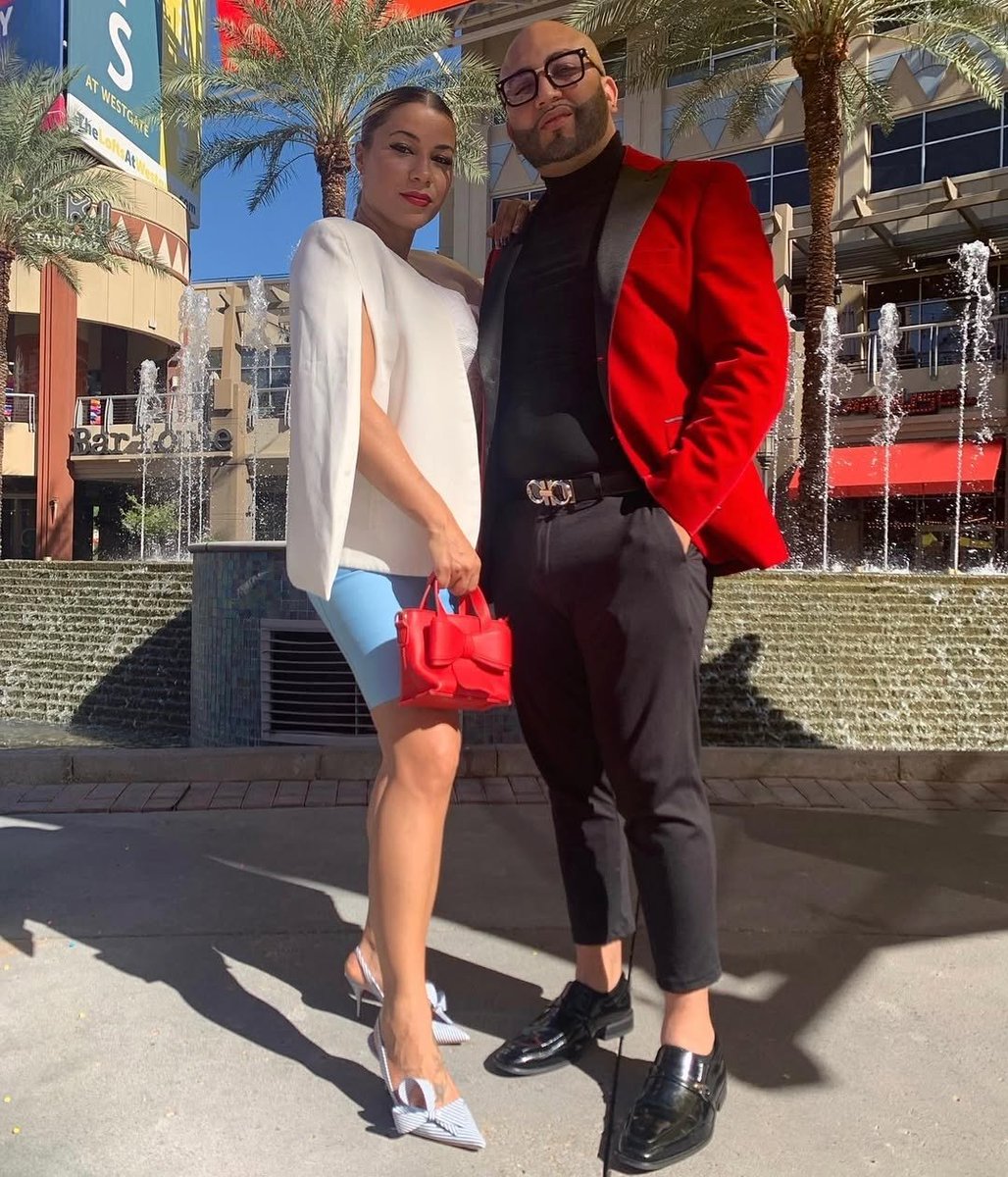 Jennifer_caro tweet media