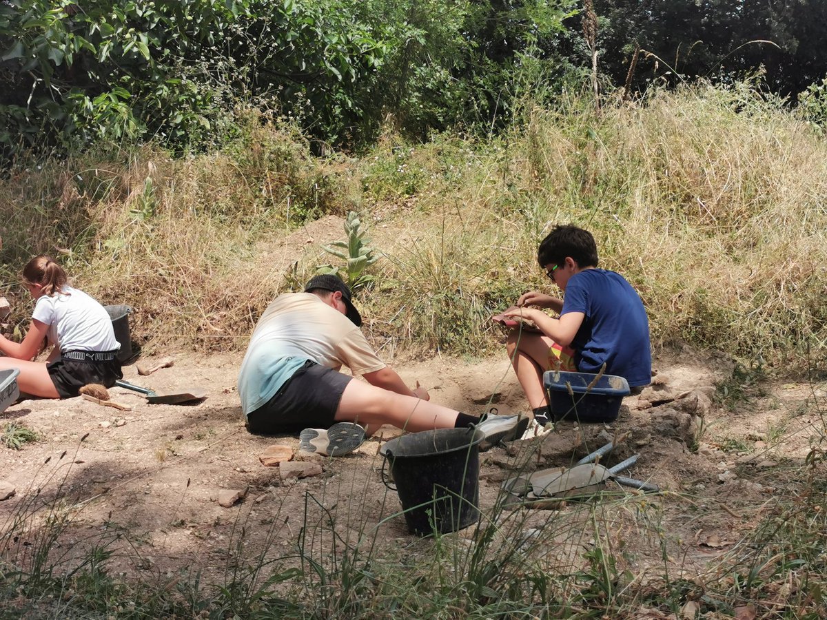 JeanRostandGers's tweet image. Journée vélo 🚲 pour tous les 6eme du @JeanRostandGers aujourd&apos;hui pour rejoindre le site archéologique de #Seviac où un atelier fouilles les attendait suivi d&apos;une visite guidée du site. #peac #fouilles #epiepshgemc @dsden_32 @actoulouse @EpsToulouse #hgemc