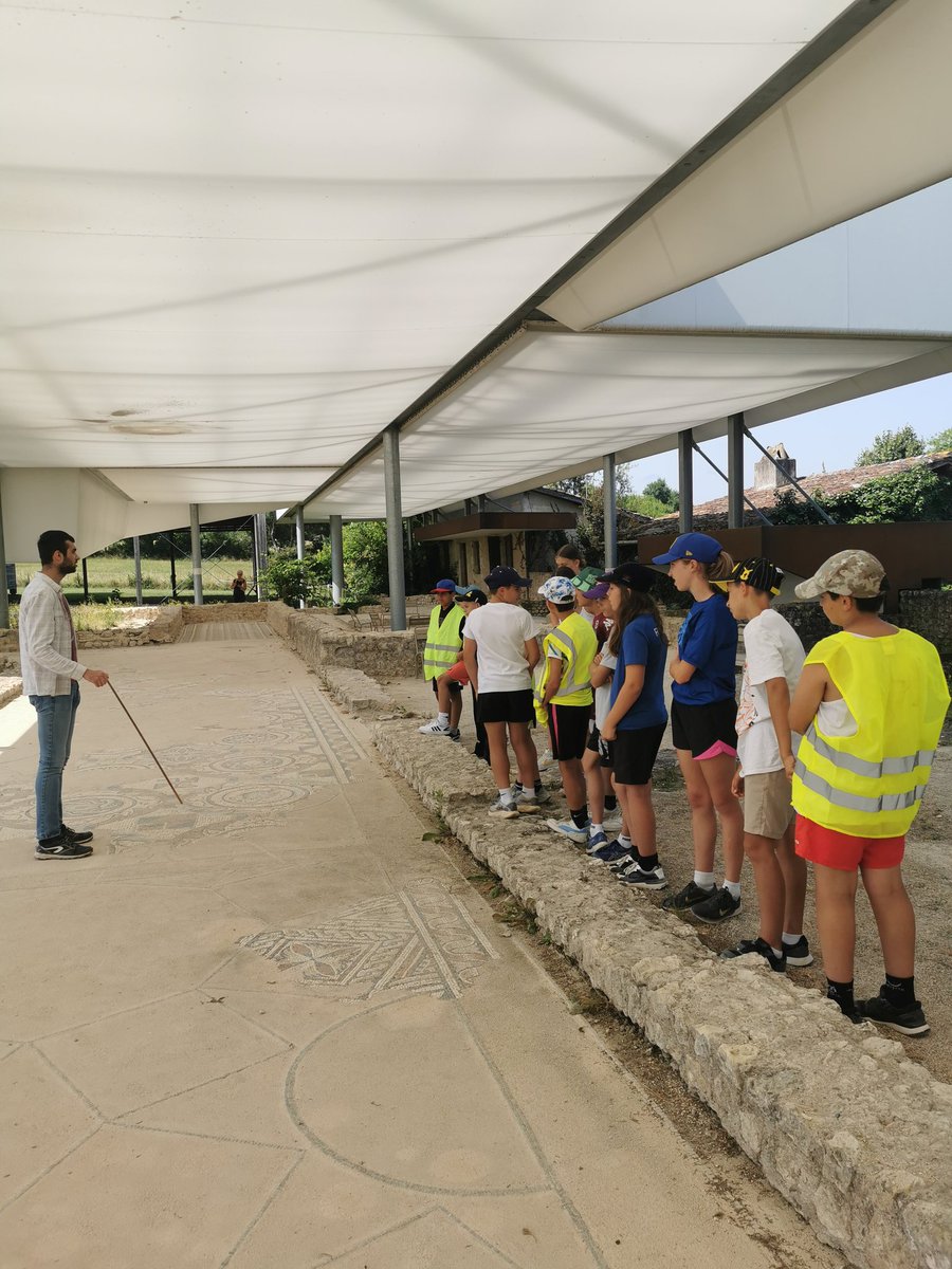 JeanRostandGers's tweet image. Journée vélo 🚲 pour tous les 6eme du @JeanRostandGers aujourd&apos;hui pour rejoindre le site archéologique de #Seviac où un atelier fouilles les attendait suivi d&apos;une visite guidée du site. #peac #fouilles #epiepshgemc @dsden_32 @actoulouse @EpsToulouse #hgemc