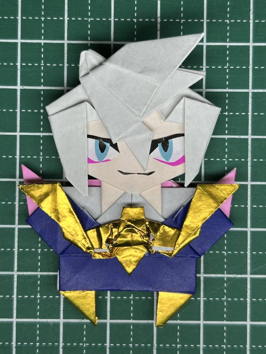 FGOより｢カルナ(ランサー)｣を折り紙で作りました🔥

始めたての時にジュナオとセットで来てくれて、めちゃお世話になったサーヴァント‼️

Apocryphaでの彼の活躍は是非見て欲しい
#FGO 
#折り紙 
#カルナ