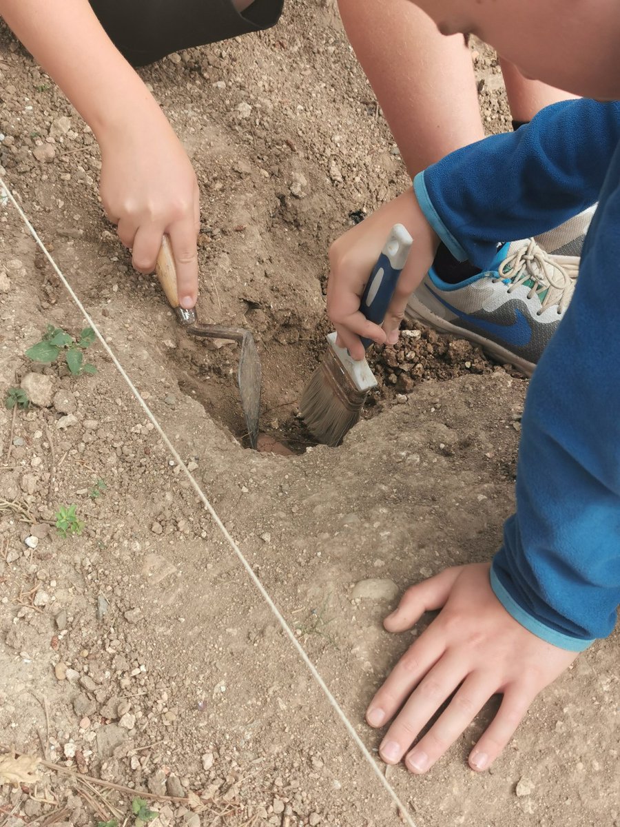 JeanRostandGers's tweet image. Journée vélo 🚲 pour tous les 6eme du @JeanRostandGers aujourd&apos;hui pour rejoindre le site archéologique de #Seviac où un atelier fouilles les attendait suivi d&apos;une visite guidée du site. #peac #fouilles #epiepshgemc @dsden_32 @actoulouse @EpsToulouse #hgemc