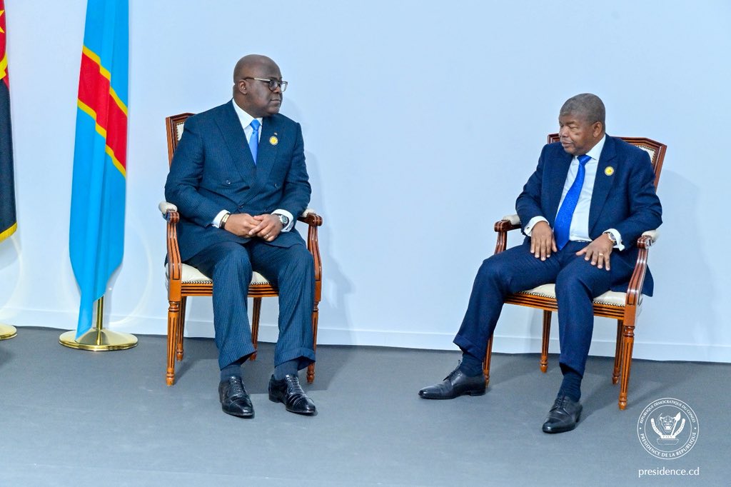 En présence de six Chefs d’État africains, une dizaine de chefs de gouvernement, de hauts représentants, une centaine de chefs d’entreprises et une importante délégation américaine du département du commerce extérieur, le Président de la République d’Angola et Président en