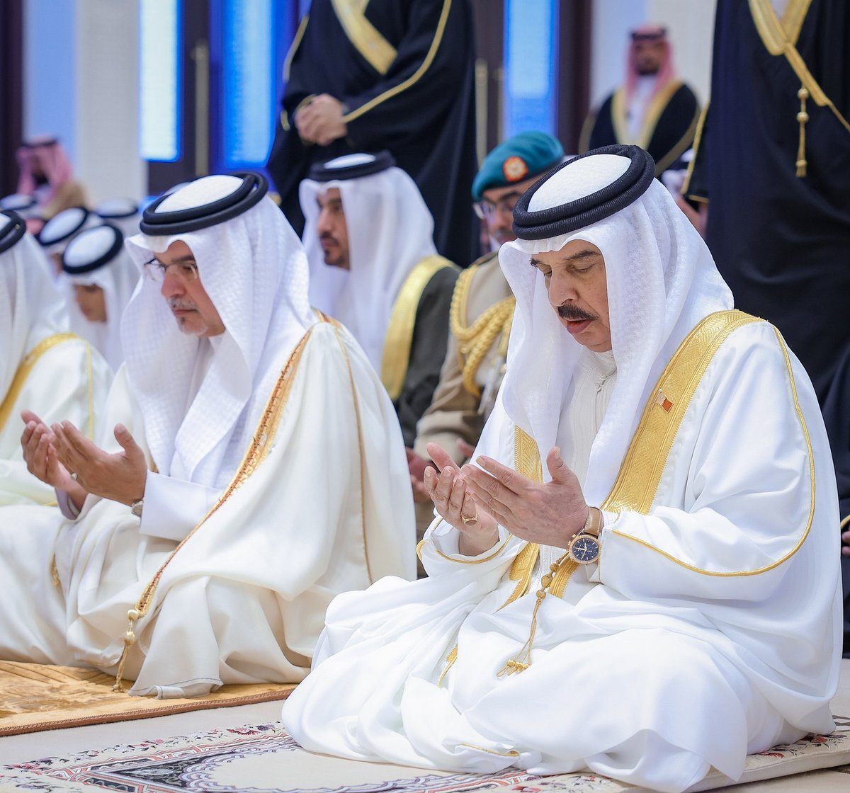حفظ الله #مملكة_البحرين الحبيبة من كل سوء، بقيادة جلالة #الملك_حمد وسمو ولي العهد #الأمير_سلمان حفظهما الله 🇸🇦🇧🇭