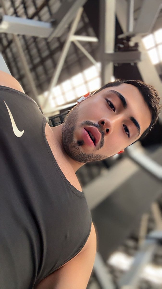 Cristian (@morenooooop) on Twitter photo 