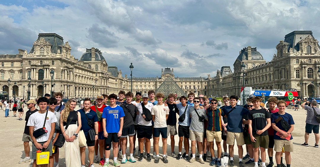 GoRocks's tweet image. At Trinity, the World is our Classroom! This summer, Trinity students explored France and Italy through our study abroad programs. Visit our website to learn more about Trinity’s Educational Travel Program and discover your next adventure!