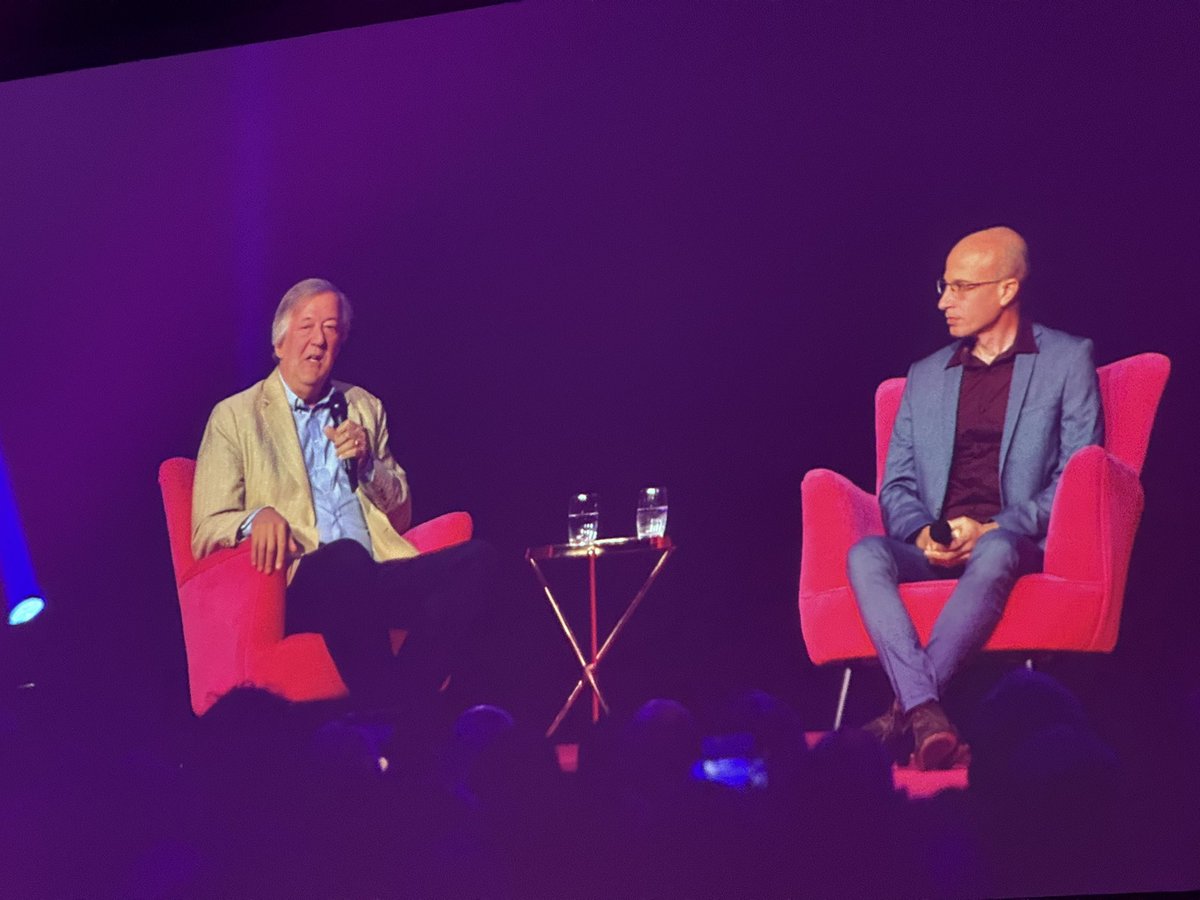 tillathenun's tweet image. I had an absolute blast at the @OctopusEnergy #EnergyTechSummit today. Talks spanned everything from AI to the Universe, EVs to marketing.
I’ve come away feeling inspired, energised… and full of wine. 😀
Great to see so many lovely people, and thanks to everyone who said hi!