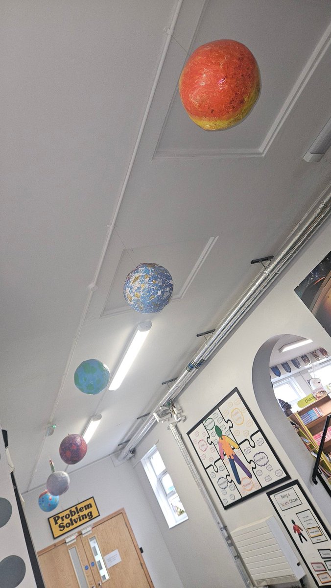 StarLincsLucy (@lucesl2021) on Twitter photo Today I visited <a href="/OldCleePA/">Old Clee Primary</a> and saw this wonderful space themed computer area! Each area of the school is themed! What an amazing way to decorate :) Today I visited <a href="/OldCleePA/">Old Clee Primary</a> and saw this wonderful space themed computer area! Each area of the school is themed! What an amazing way to decorate :)