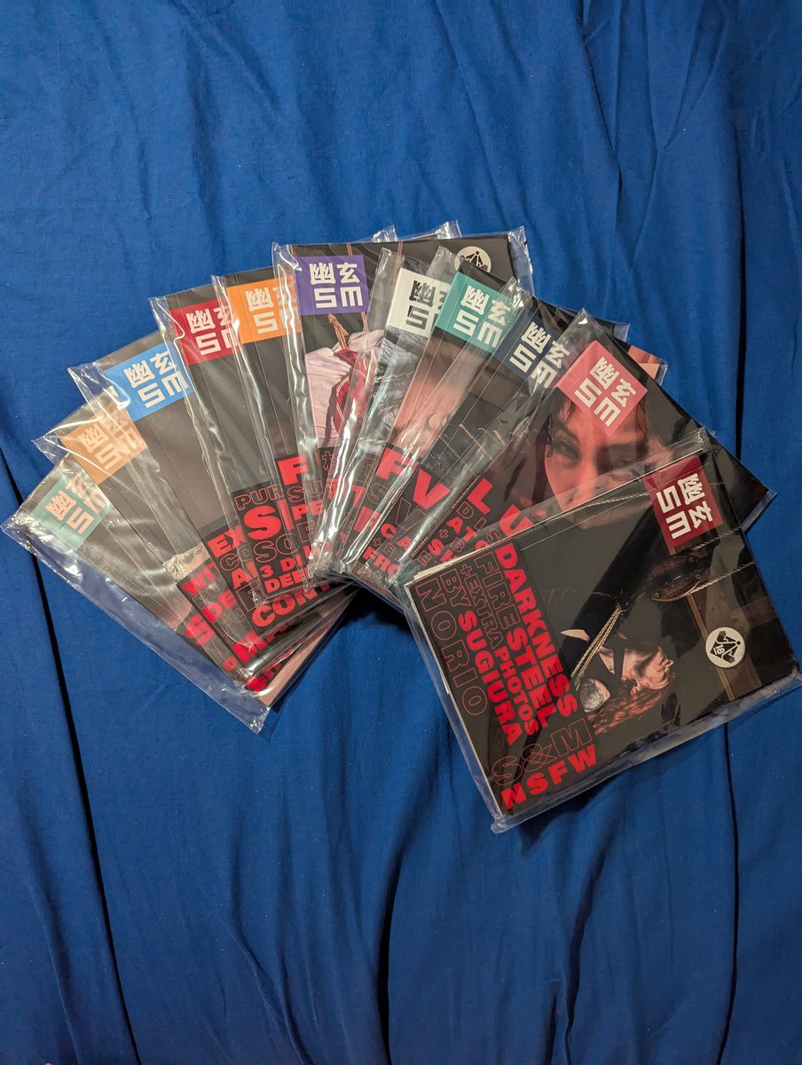 Happy Happa ❤️!
Die vollständige Reihe des <a href="/YugenStudioIT/">Yugen Studio ~ 幽玄スタジオ</a> Magazins.

Fangirl seit 2022 🥰.