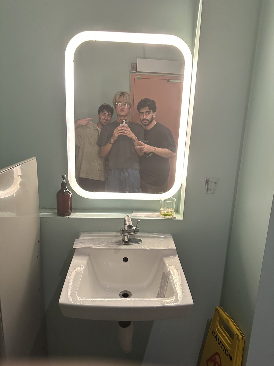 Adilswrld tweet media