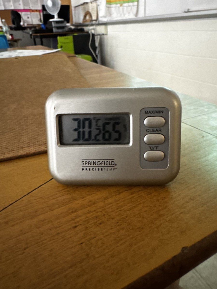 No one should have to learn or work in unsafe heat.

Peel schools need:
✅ Immediate relief (fans, water, cool spaces)
✅ Long-term upgrades (A/C, insulation, shade)

<a href="/fordnation/">Doug Ford</a> <a href="/ONeducation/">Education Ontario</a>—fund safe schools now.

@BramptonGuardian <a href="/CBCNews/">CBC News</a> #SafeSchoolsNow #PeelHeatRelief