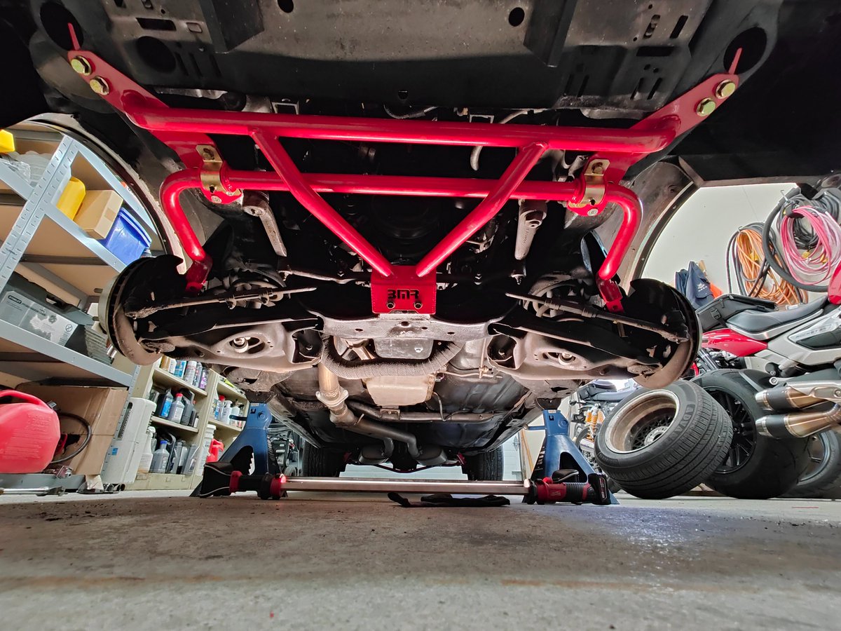 wolvessoulz's tweet image. Holy fuck what a nightmare to do this was.
Ye ole chassis wasn't as straight as it was 40 years ago....
But it sure is way stiffer now !