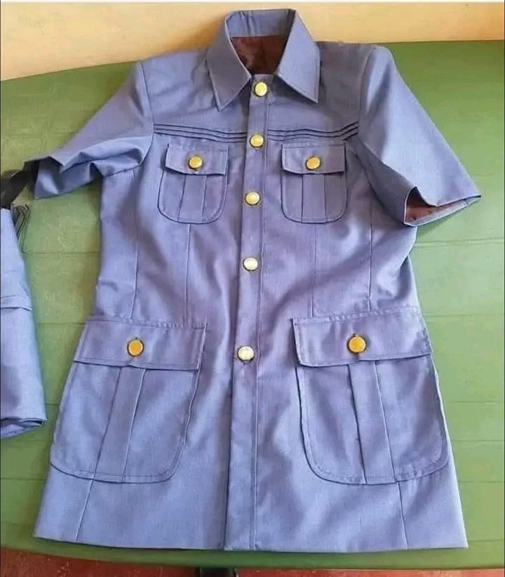 Ebu mtaje mwenye suti yake alafu toka mbio😂😂