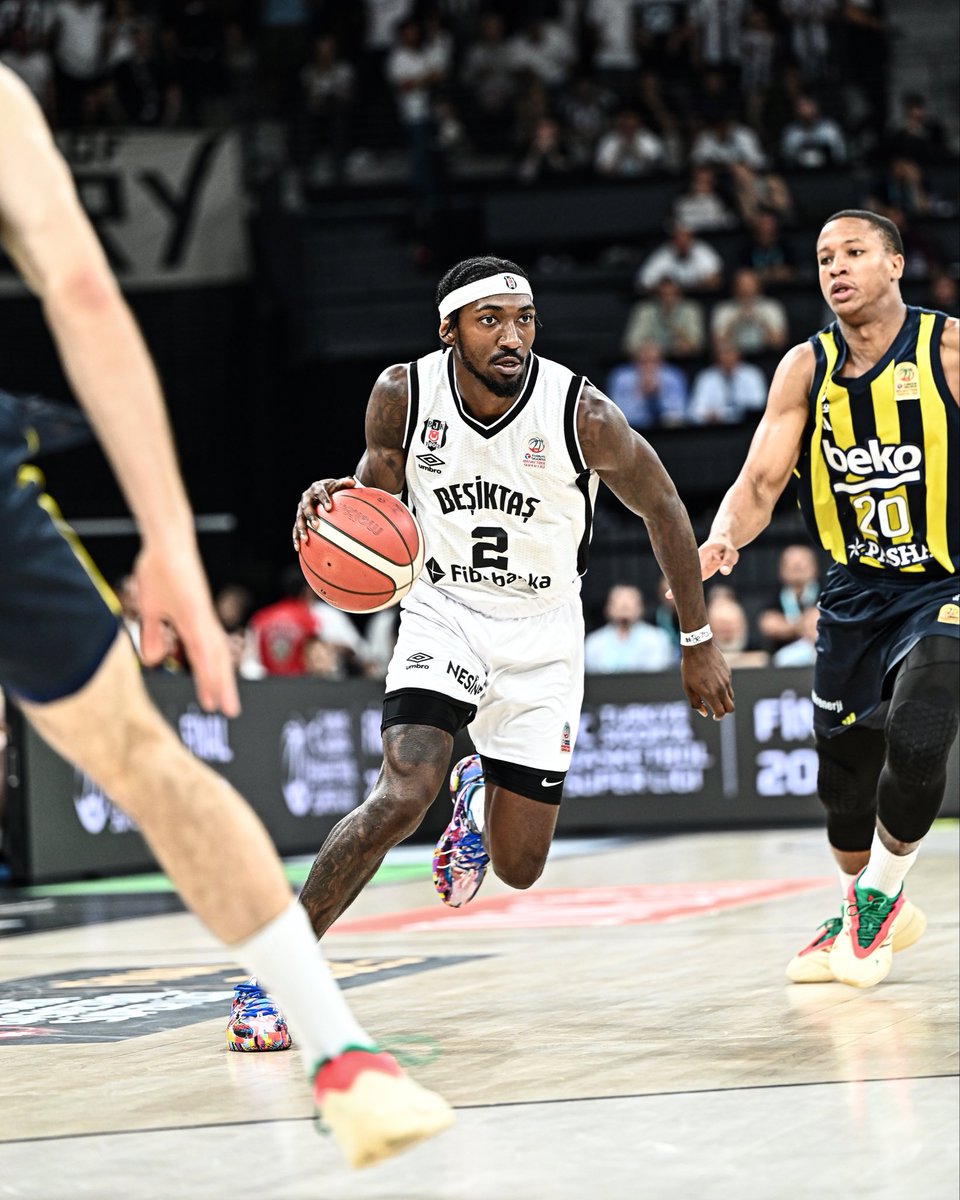 🏆 Basketbol Süper Ligi | Final Serisi 4. Maçı

⏰ 3. Çeyrek Sonucu

🏀 Beşiktaş Fibabanka 65-68 Fenerbahçe Beko