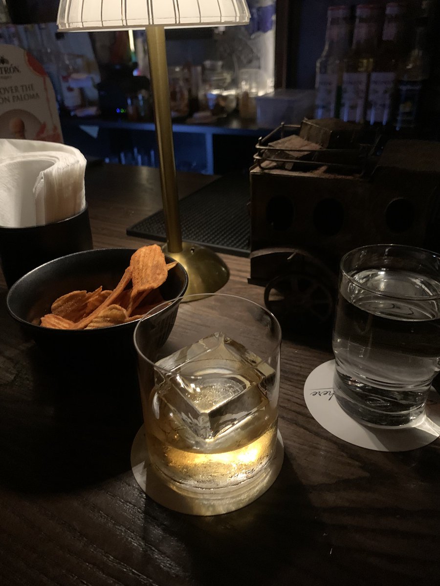 everythink_89's tweet photo. I like “ On the rocks” 🥃✨ https://t.co/6zfAKZkBU9