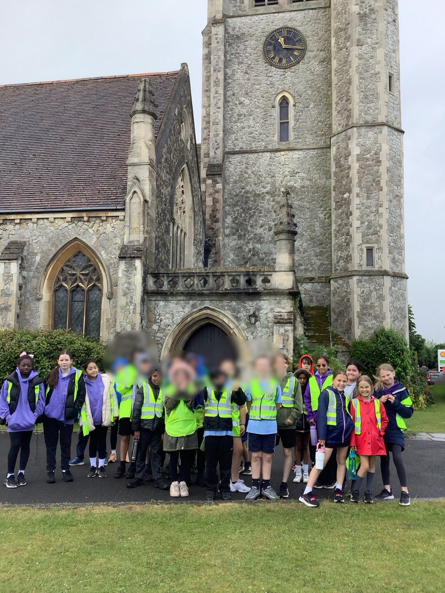 StAugustinesTW's tweet image. Year 5/6 pilgrimage to St John’s Church for our #jublieeyear @kcsp_academies @RC_Southwark @rcaoseducation #pilgrimsofhope