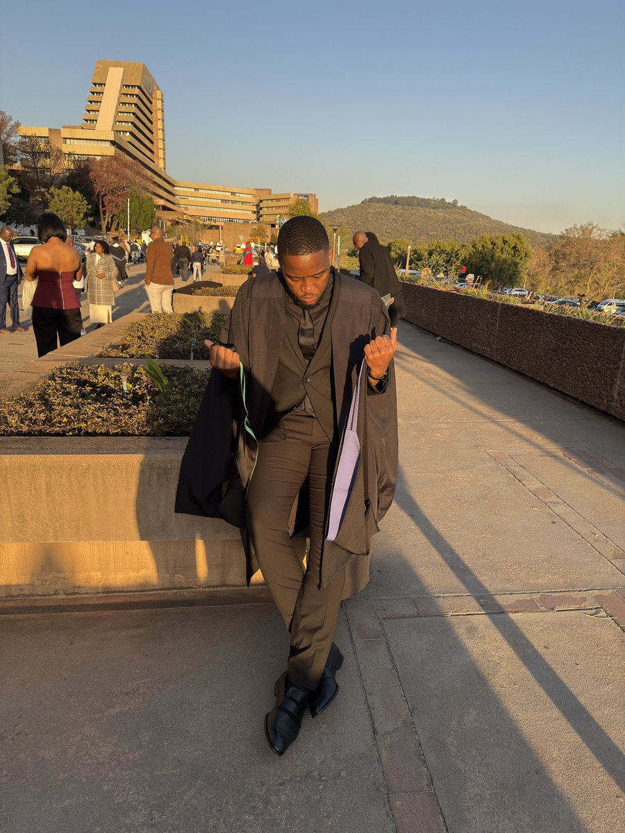 zulucapitalist's tweet photo. They talk to me https://t.co/vjGl9vCnCG
