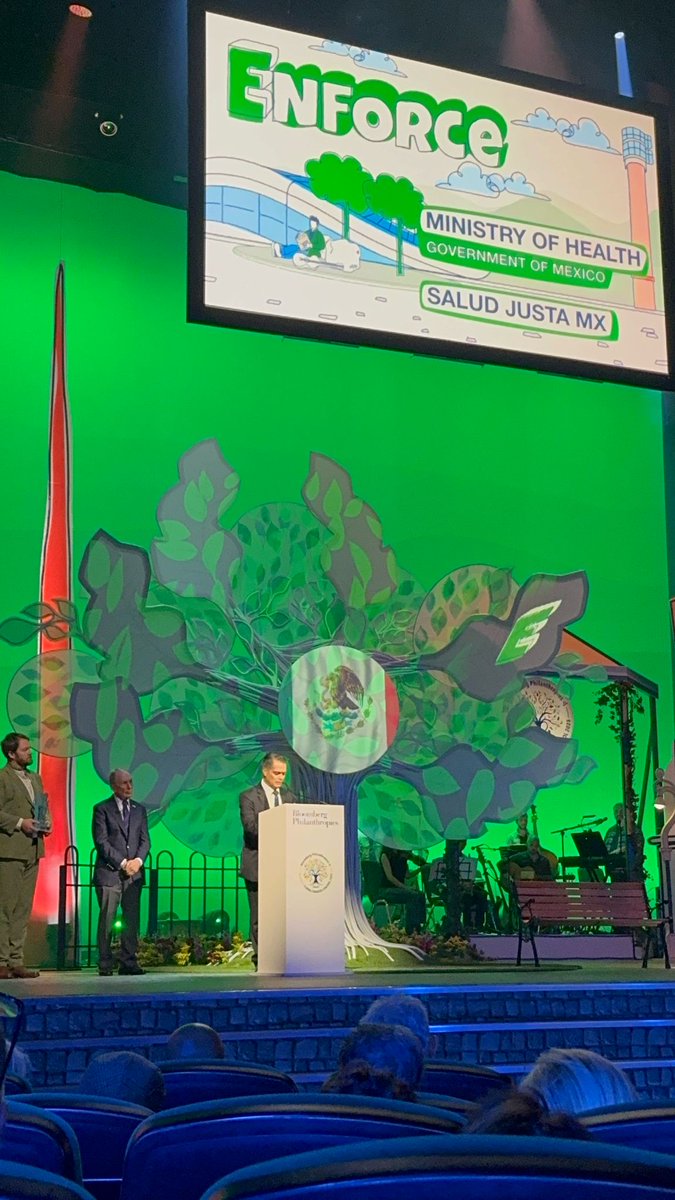 M_EspinosaE's tweet photo. Felicitaciones a la Secretaría de Salud y  sociedad civil por este reconocimiento al fortalecimiento de la prohibición de publicidad, promoción y patrocinio de tabaco. Esto en Dublin en el marco de WCTC. En especial, felicito a mi colega Gustavo S por su compromiso y visión. https://t.co/rGObqSkmes
