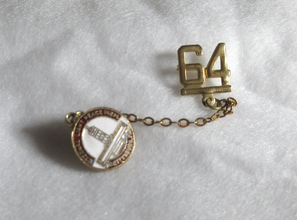 rusticrelics04's tweet photo. Check out 1964 GETTYSBURG PA. ETERNAL LIGHT PEACE MEMORIAL PIN BADGE https://t.co/CKQflA9GjL #eBay via @eBay #militaria #civilware #gettysburg #verterans #souvenir https://t.co/1ak3T1CzMN