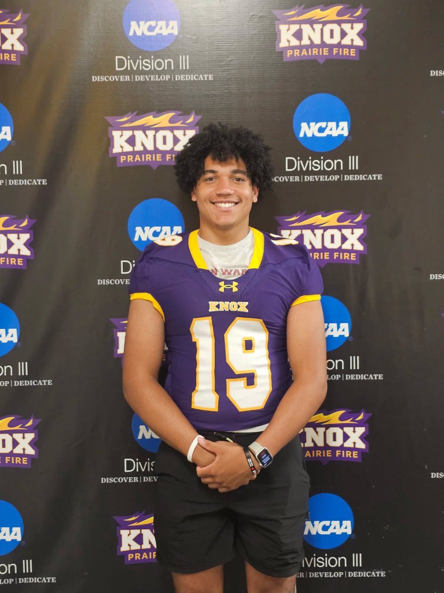 I had a phenomenal visit at Knox today. I want to thank <a href="/Coach_Bontrager/">Seth Bontrager</a> <a href="/CoachWillits/">Aaron Willits '08</a> <a href="/CoachDoughtyp/">Peyton Doughty</a> for the tours and hospitality! 

<a href="/CoachMicahFaler/">Micah Faler</a> <a href="/Coach_Pflug/">Jeremy Pflug</a> <a href="/T_Burns32/">Trent 〽️ Burns</a> <a href="/DBCoachEllis/">Bradd Ellis</a> <a href="/coach_groh/">George Groh</a>