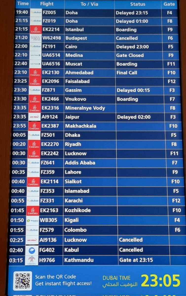 DennisOkari's tweet photo. Current situation at Dubai International Airport.

Airlines are suspending flights to Dubai, Doha over travel warnings after Iran attacked U.S. based in Qatar. https://t.co/cCGeZsfbnD