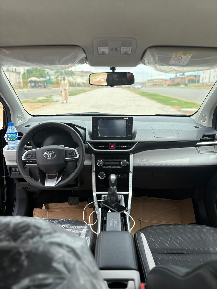 Paulife_CEO's tweet photo. A beautiful brand new Toyota Veloz available in stock straight from Dubai with everything excellent 2025 model going for 99M only
Location is Abuja📍
☎️: 08136835769

Lagos Asaba Tinubu Wike Ronaldo Messi World best https://t.co/ew7SmK4DHz