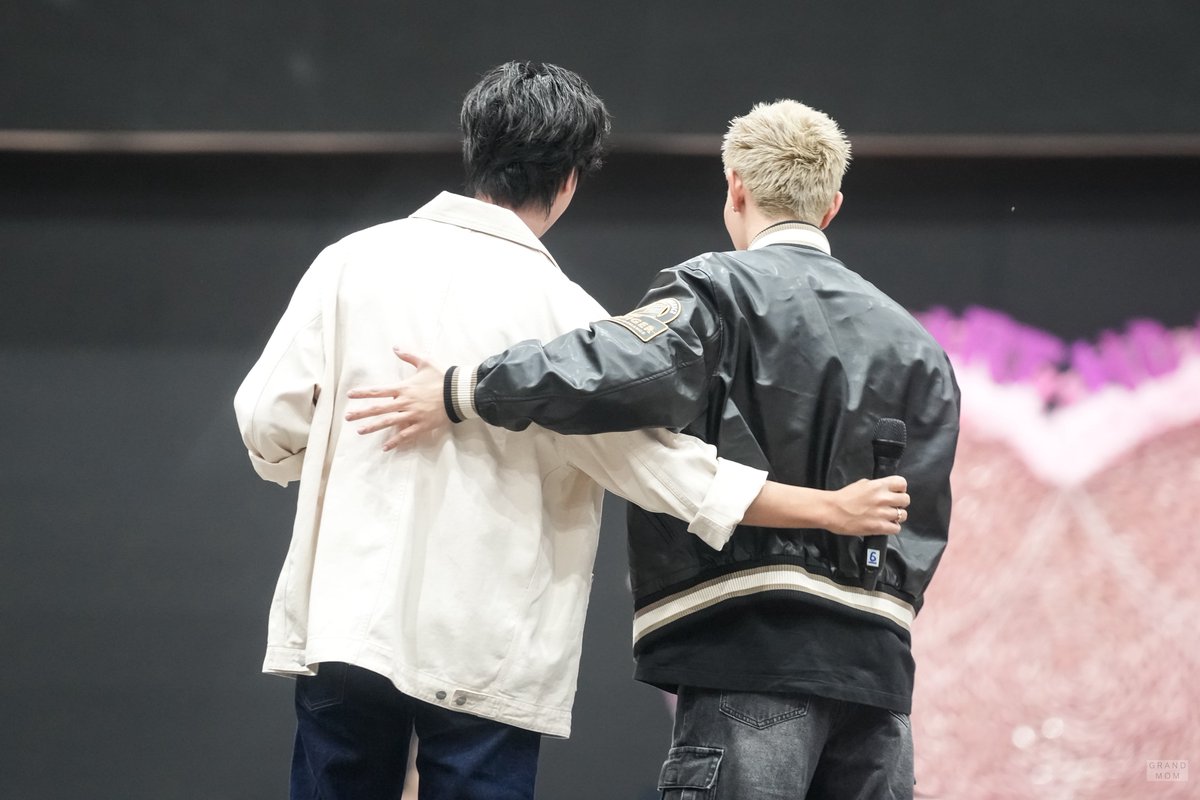 GrandmaGrandmom's tweet photo. Never let go. 🤍🤍

A LOVE LIKE NO OTHER 💞

#EndearingGEMINI21stBD
#GeminiFourth
#Gemini_NT
#Fourthnattawat https://t.co/T6OShIEcuG