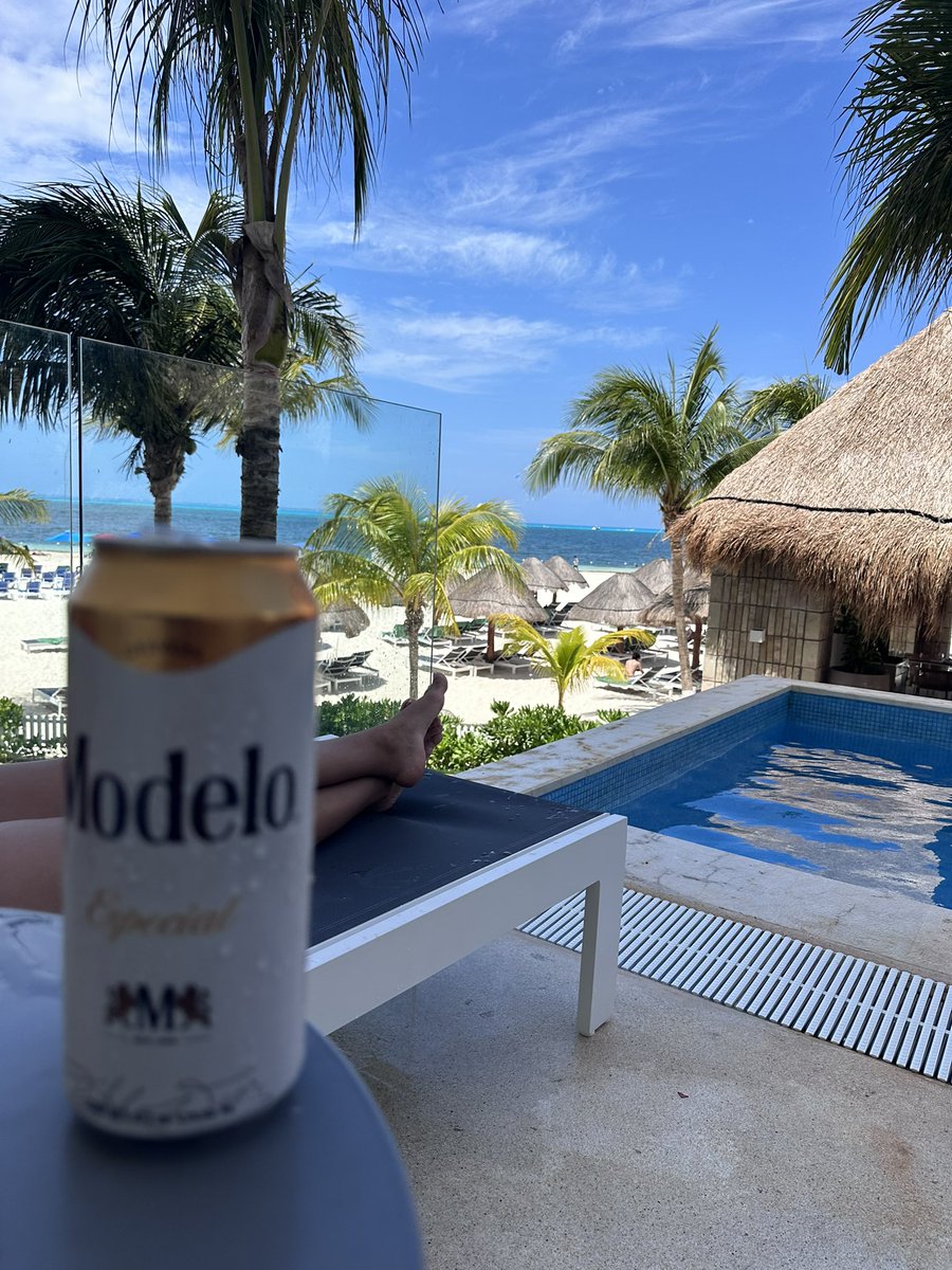 johnnyfadez's tweet photo. Algo leve… https://t.co/TdGYS15jqw
