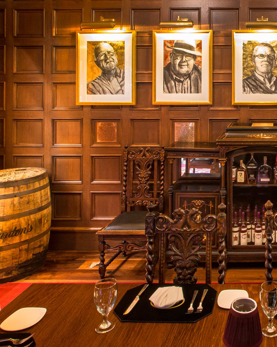 JeffRubys's tweet image. 📍Lexington
Pull up a chair in the Bourbon Room—where the pours are bold, the stories flow, and every detail honors Kentucky tradition 🥃
@therealjeffruby