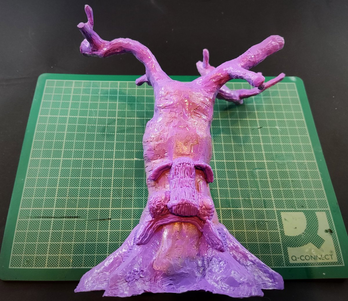 3DPlasticFant's tweet photo. The Legend of Zelda Deku Tree Made with 3D Pen and painted. 

#3dpen #3DPrinting #ZeldaTearsOfTheKingdom #sculpture #TheLegendOfZelda https://t.co/tmYepTi3UB