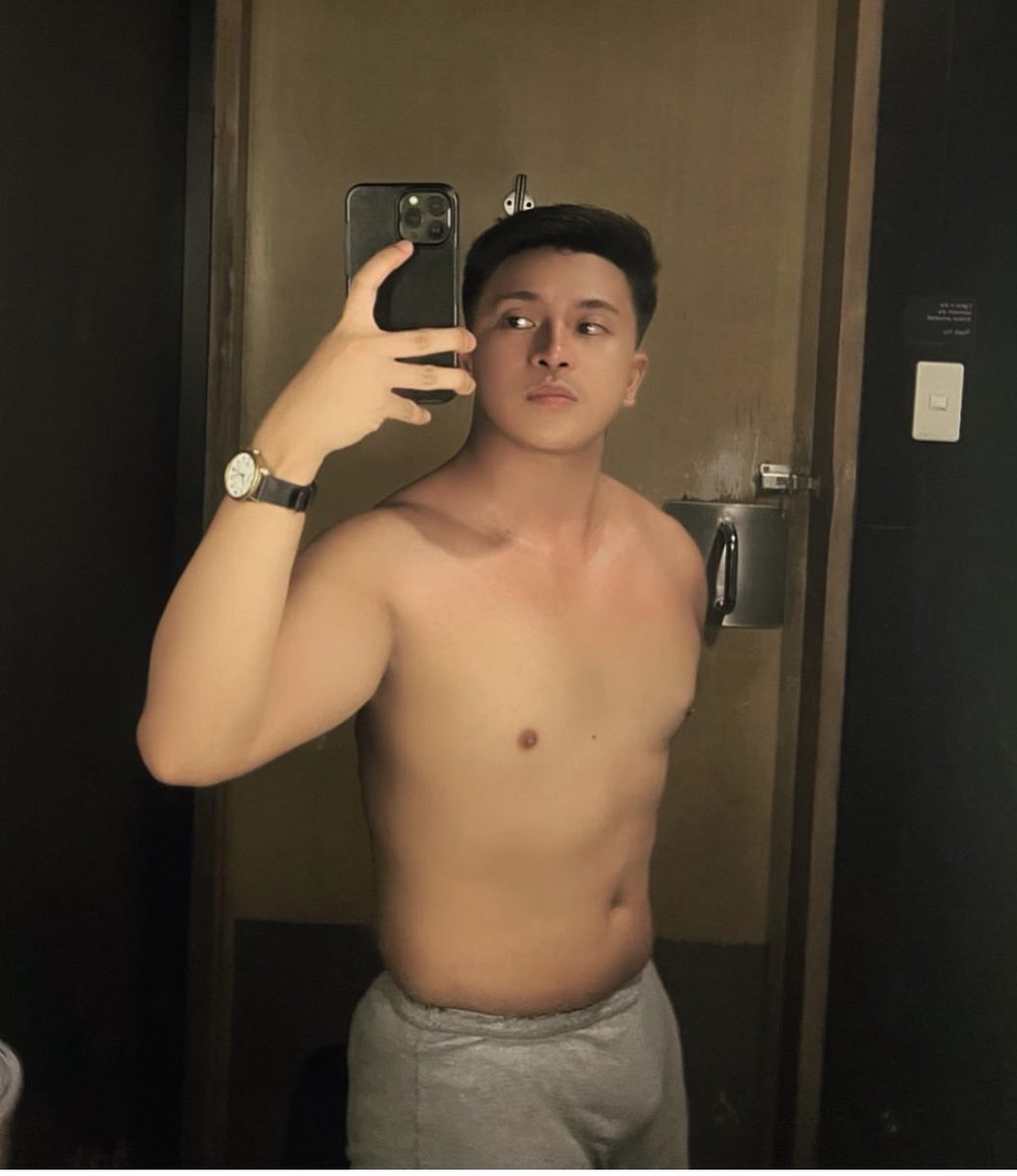 Sagarin mo i bot 🥵

TG/IG: Edwnchvzzz