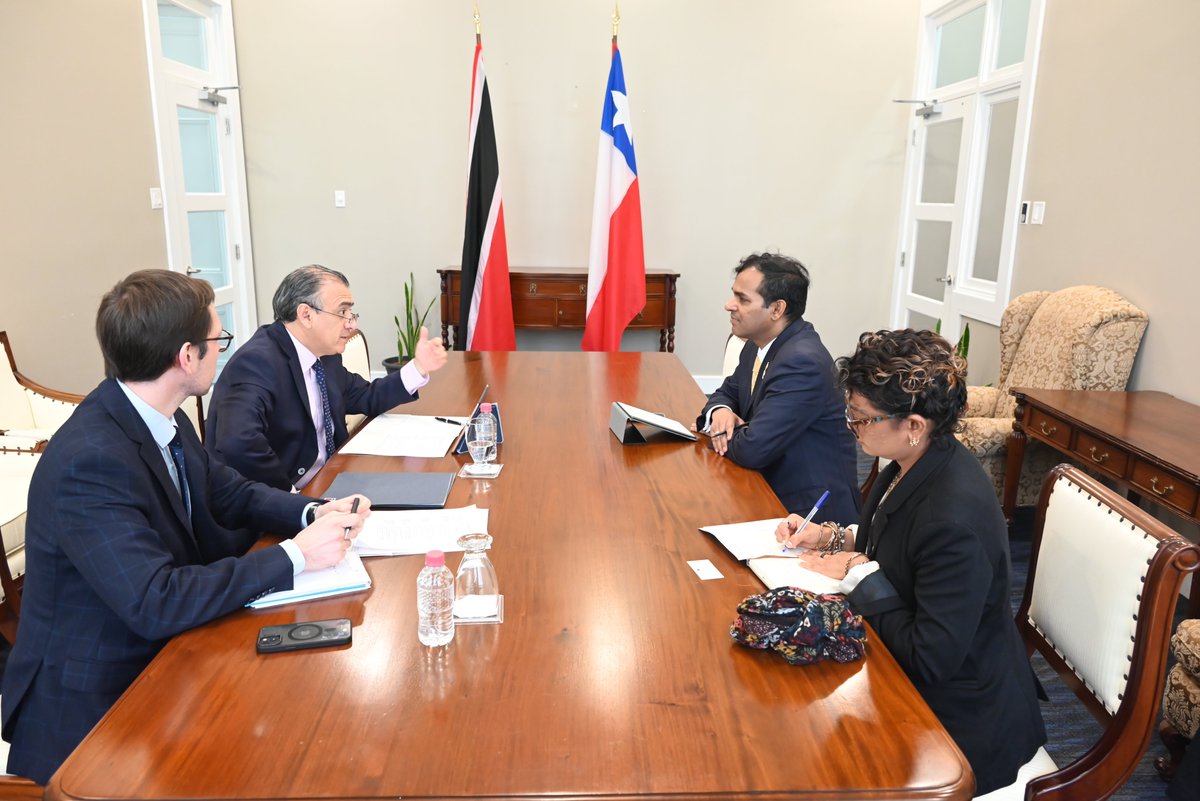 Embassy of Chile Trinidad and Tobago (@embachilett) on Twitter photo On 18 June, Ambassador Núñez met with PS Randall Karim at <a href="/mfcagovtt/">Ministry of Foreign and CARICOM Affairs</a>. The meeting reaffirmed the excellent state of the bilateral relationship, addressed key shared agenda items, and explored new areas of cooperation. <a href="/Minrel_Chile/">Cancillería Chile 🇨🇱</a> On 18 June, Ambassador Núñez met with PS Randall Karim at <a href="/mfcagovtt/">Ministry of Foreign and CARICOM Affairs</a>. The meeting reaffirmed the excellent state of the bilateral relationship, addressed key shared agenda items, and explored new areas of cooperation. <a href="/Minrel_Chile/">Cancillería Chile 🇨🇱</a>