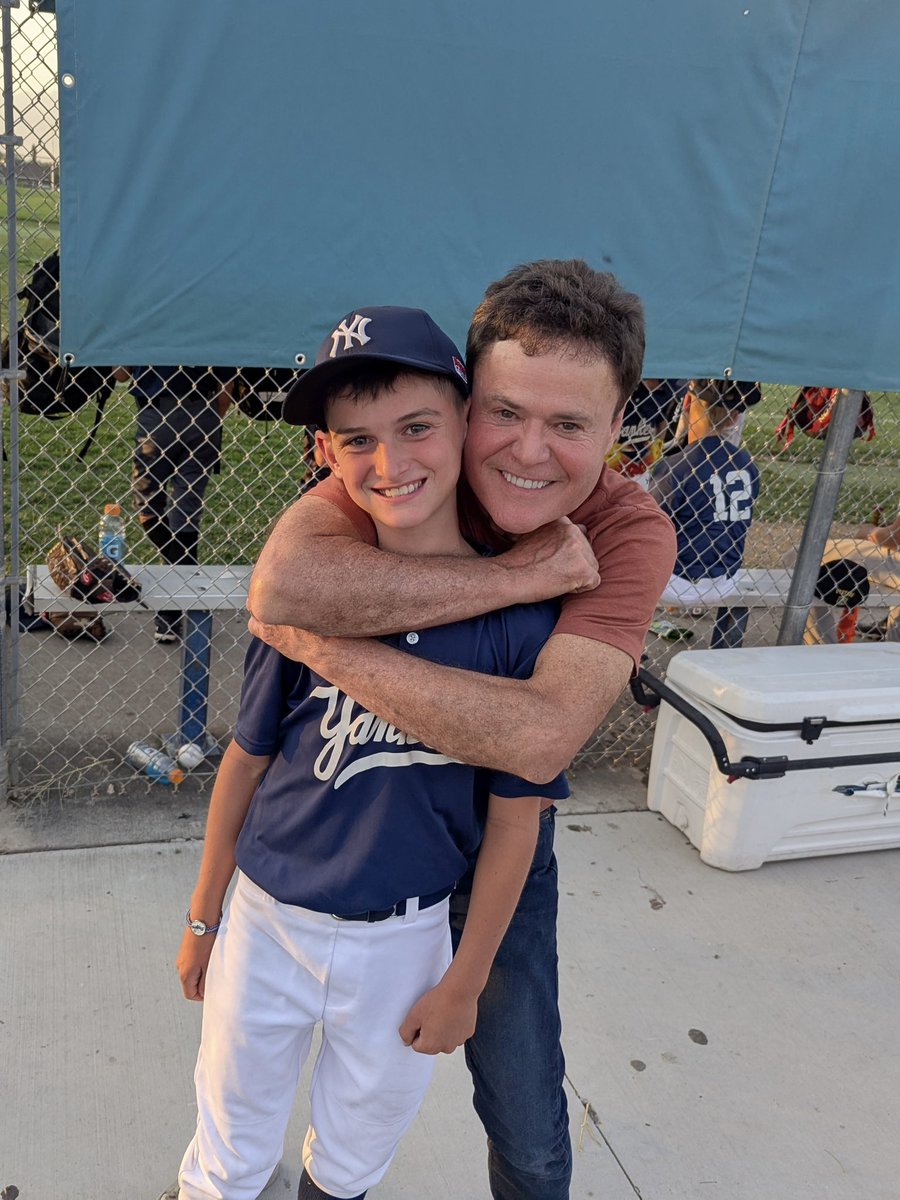 donnyosmond's tweet image. I'm having such a fun summer and watching my grandkids play baseball makes it even more fun. What makes it even better is when they win the playoffs. ⚾😁
#DonnyOsmond #Family #Baseball