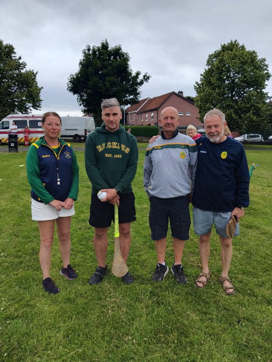 I am delighted to be cleaning with the Mahon Tidy Towns at the non-fire night celebration in Loughmahon Park this evening. Fantastic community spirit all around!
Thanks to the sponsors, volunteers, and all those who made this evening a success!